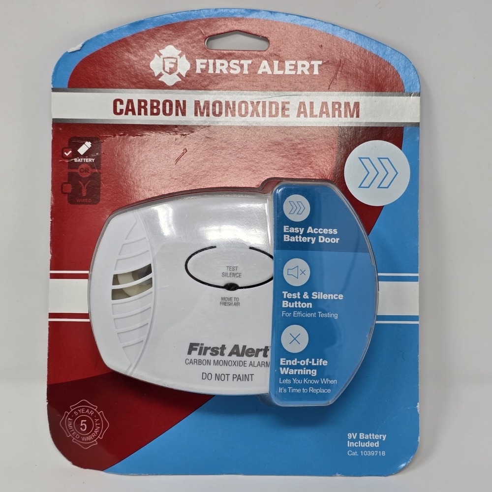 First Alert Carbon Monoxide Alarm Battery Operated White CO400 Cat 1039718
